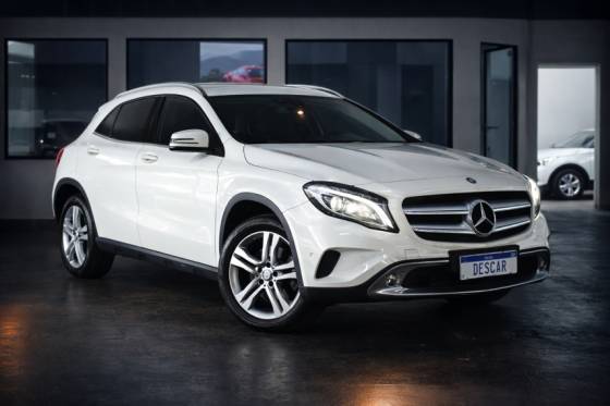 MERCEDES-BENZ GLA 200 1.6 CGI ENDURO 16V TURBO FLEX 4P AUTOMÁTICO